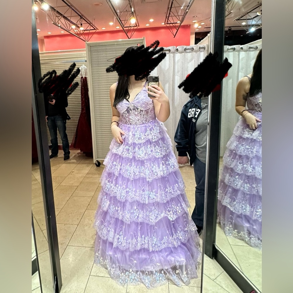 Purple/Lilac Ruffled Prom Dress. Size 10/11